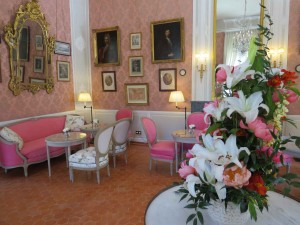 salon the centre art caumont aix en provence