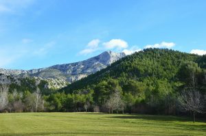 paysage montagne sainte victoire aix en provence