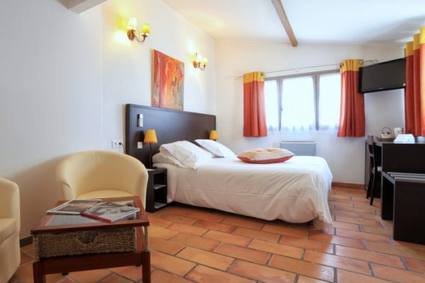 Le-Mas-des-Ecureuils-chambre-superieure-n15-700x485
