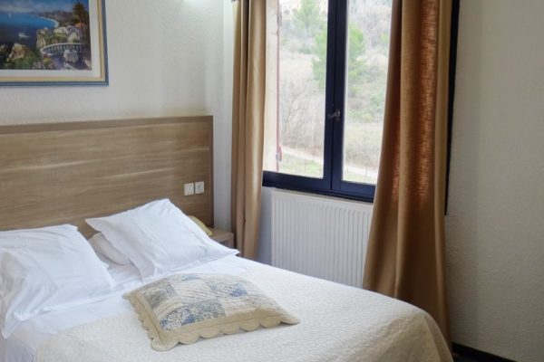 chambre-standard-n7-1920x1080-1024x576 (1)